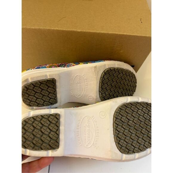 Easy Works Street clogs size 7 Rainbow colorful slip and oil-resistance - Picture 3 of 4